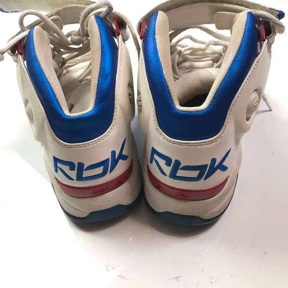 DS 2005 ATR THE PUMP IVERSON sz 11 WHITE / ROYAL / RED CLASSIC BBALL SHOES A0610 main image 7